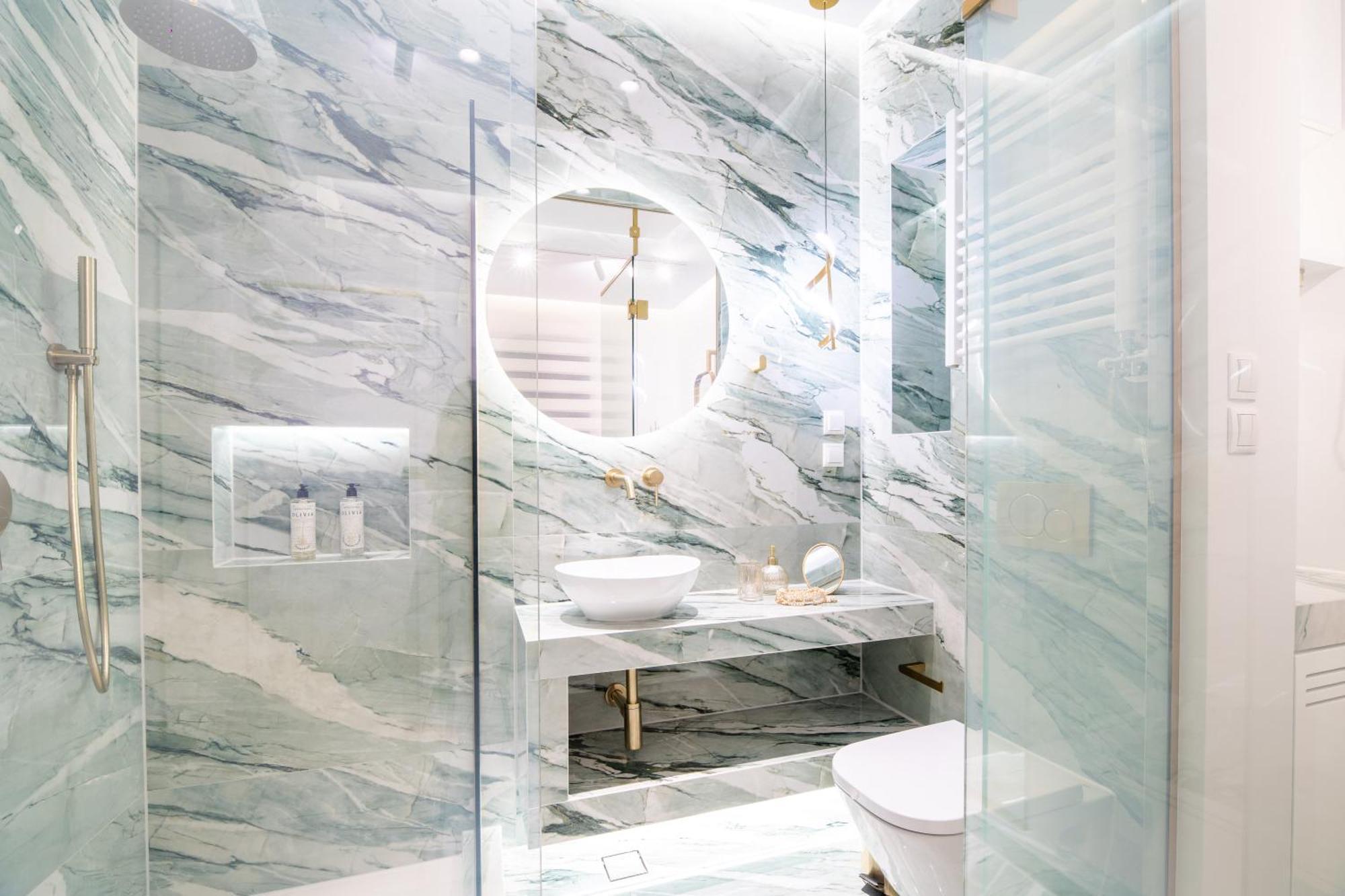 Luxury - Le Petit Bati Apartment Волос Екстериор снимка
